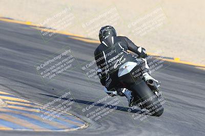 media/Dec-05-2024-Racers Edge (Thu) [[e102e0690b]]/3-B Group/Session 1 Turn 8 Backside/